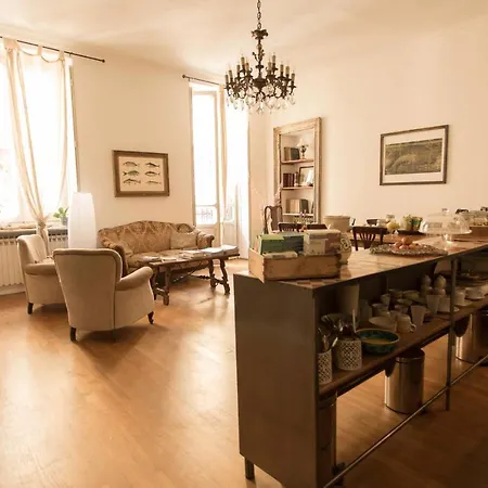 Bed & Breakfast Le Stanze Di Sara Turín